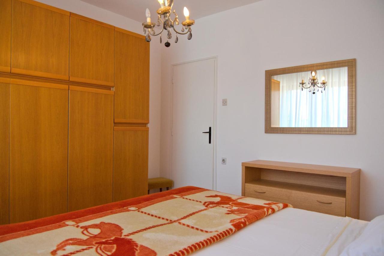 Apartments Vili Umag Buitenkant foto