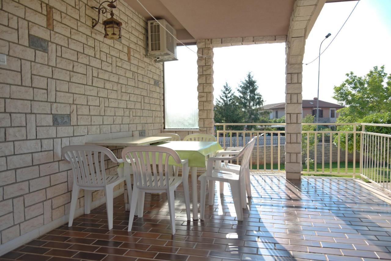 Apartments Vili Umag Buitenkant foto